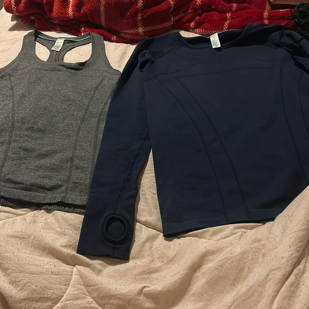 Ivviva Bundle of two! Navy Long sleeve and Dark heather Grey tank top